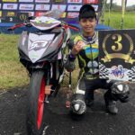 Motoprix Seri 2 Tasikmalaya : MK Baja Cianjur Kuramo Racing Team Sukses Raih Hasil Manis Bersama Dafa Fey Di Pertarungan Novice Race 1