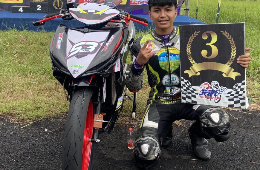 Motoprix Seri 2 Tasikmalaya : MK Baja Cianjur Kuramo Racing Team Sukses Raih Hasil Manis Bersama Dafa Fey Di Pertarungan Novice Race 1