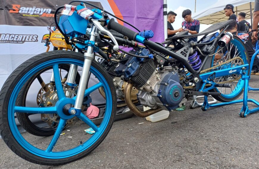 Pacu Bebek 4T 200cc TU Milik Team Limosin Sandora Racing Debi Ap Catatkan waktu Terbaik Di Babak Penyisihan