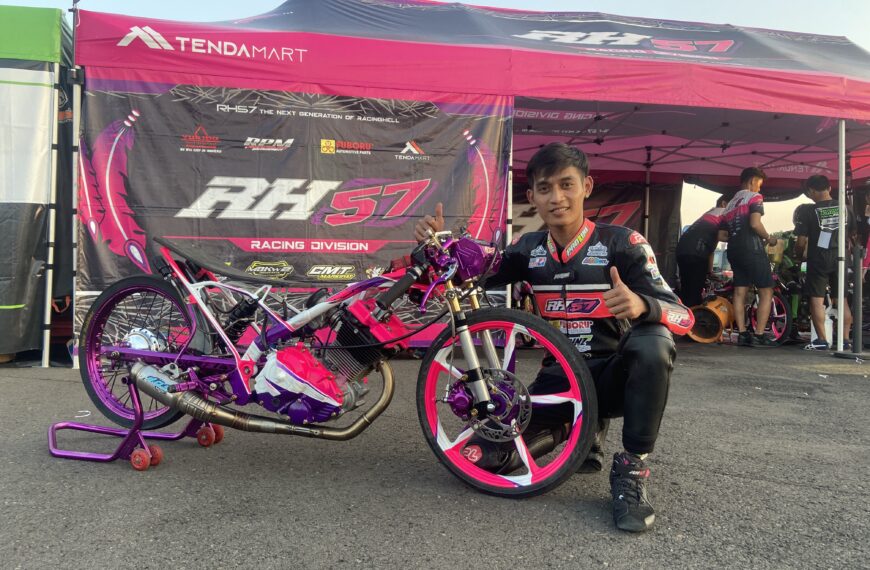 Black Drag Bike Semarang 2024 : Jhendra Peking “RH57 FUBORU RCB RPM TENDAMART” Catatkan Waktu Terbaik Di Pertarungan Ninja 155 Tu