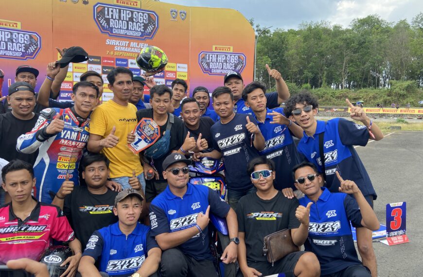 Tarung Ketat Awhin Sanjaya “PUTRA SAKAT PTKTS BKRT PONOROGO” Menangi Race 1 Bebek 2T 125 LFN Seri 2 Mijen.