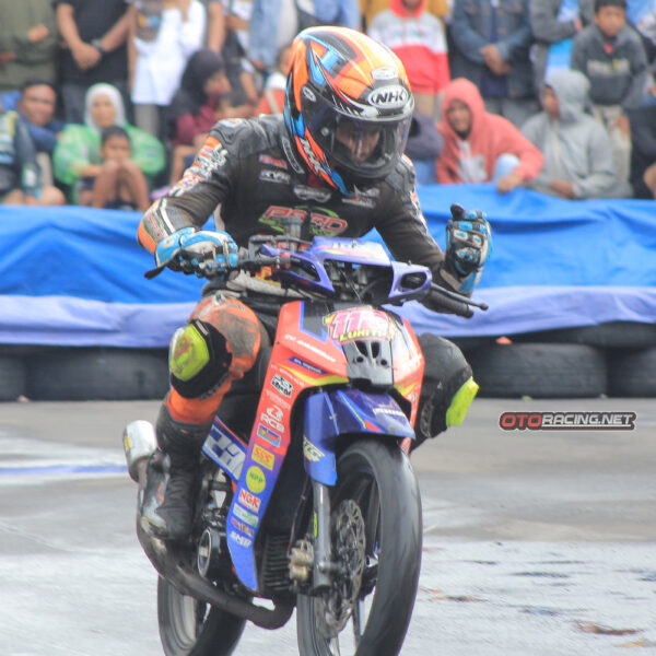 Final Manahadap Karanganyar : Fiz R 125cc Korekan Hamzah ITG Kebumen Kembali Raih Podium Terbaik, Kali Ini Di Pertarungan Open Lewat Andreas Lukito!!
