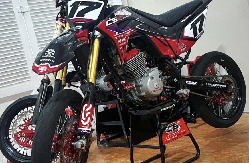 CRF “Siluman” CS Sport Collection Siap Tarung di Super Prix Seri 3 Bersama Adi Bontot dan Dafa Fey