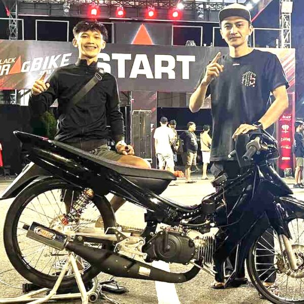 Black Dragbike Malang: Perdana Tarung AG Style Rizqy Motorsport Racikan DJM Blitar Langsung Catatkan 7,5 Detik dan Dominasi Podium