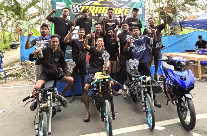 DragBike Purworejo: Tampil Sebagai Tuan Rumah, Garasi 141 CMG Pekajaman Sukses Sikat Juara Umum Bersama Akbar Ateng!