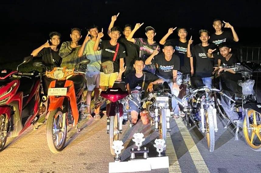 Yogi Aelen Sabet Juara Umum Bracket Point A di Last Drag of The Year Lanud Purbalingga 2025