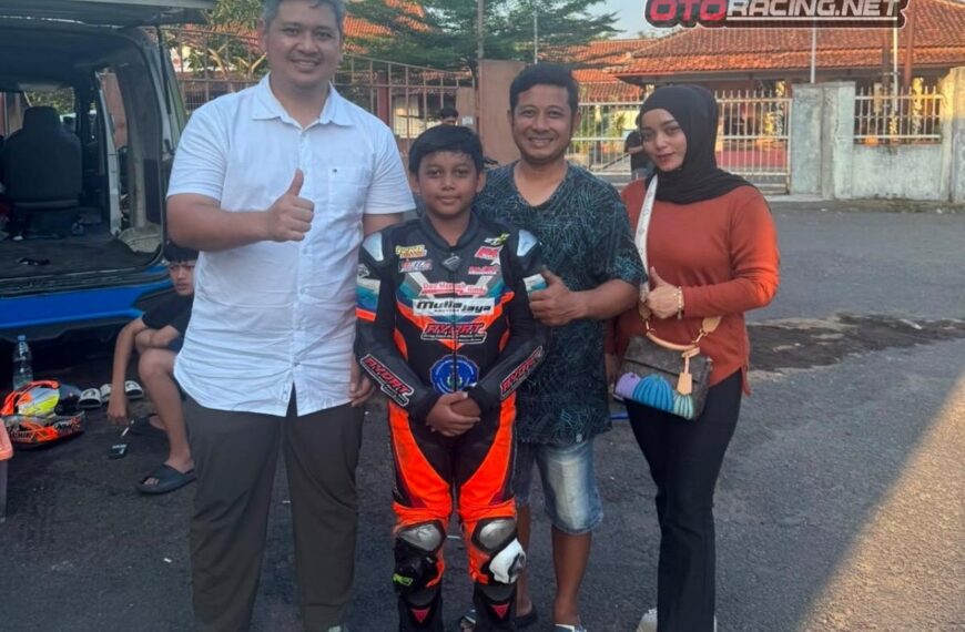 Peduli Pembinaan Atlet Balap Motor Banyumas, Bintang Romadhon Support Keanu Azka Putra Arma Yoga