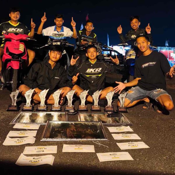 Fokus Tarung Kategori Bracket, ELZ77 SpeedShop X IKR Racing Muffler Sukses Sabet Juara Umum di SDW Yellow 2026
