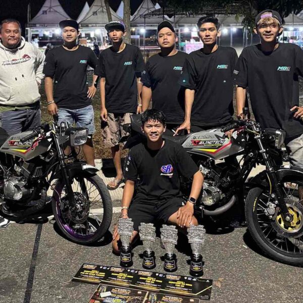 Sistem Kebut Dua Malam! RX King Sunmori & Standar Touring Mbajingtech Jawara di Drag Bike Sleman 2026