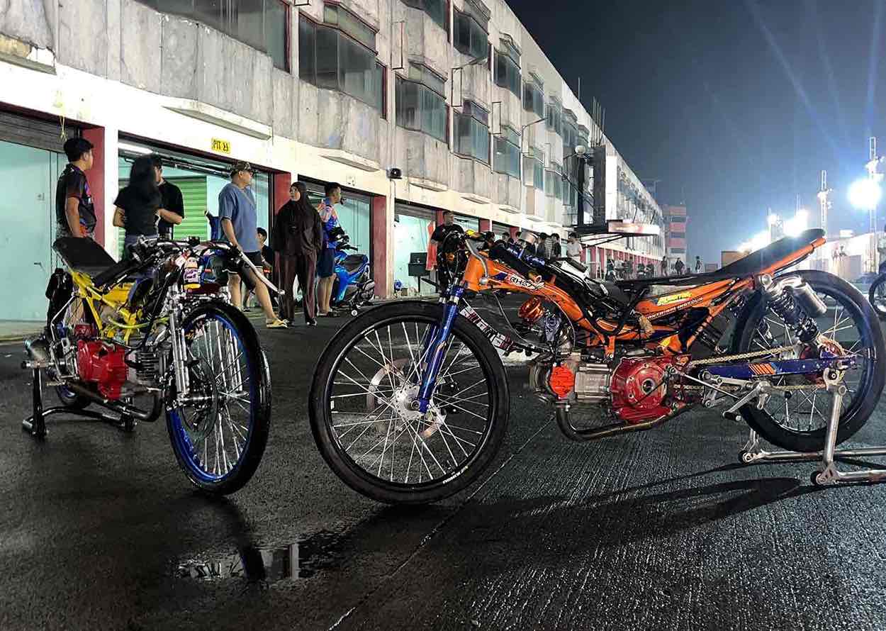 Final Black Drag Bike Sentul: Sleep Engine 200cc&hellip;