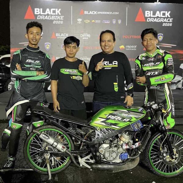 Final Black Drag Bike Sentul: Wet Race, Ninja 155cc Arla Motor Sapu Podium 1-2 di Pertarungan Pemula!